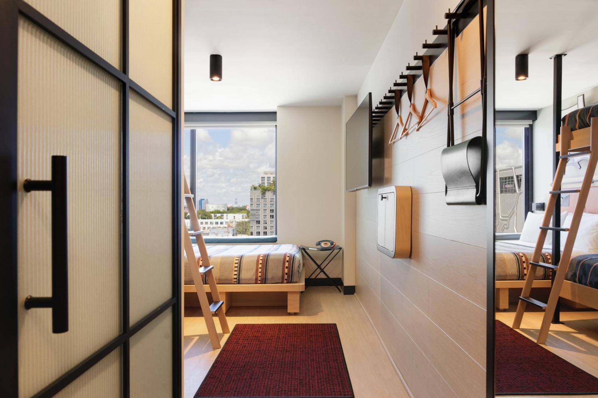 ホテル Moxy Miami Wynwood エクステリア 写真