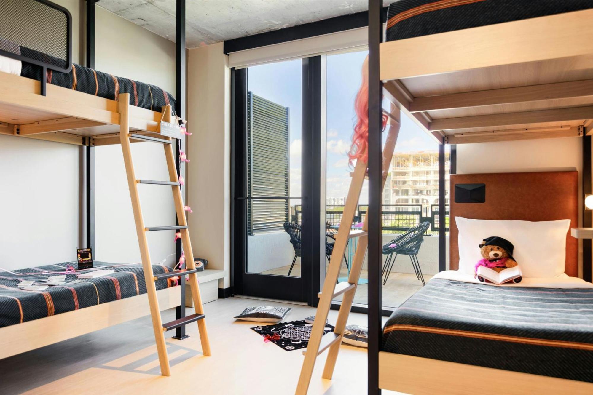 ホテル Moxy Miami Wynwood エクステリア 写真